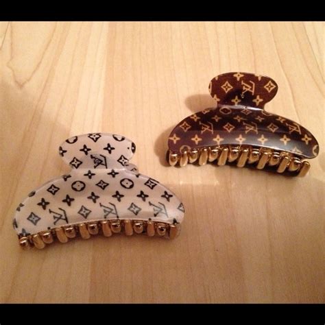 lv mini hair clips express|louis vuitton claw clip.